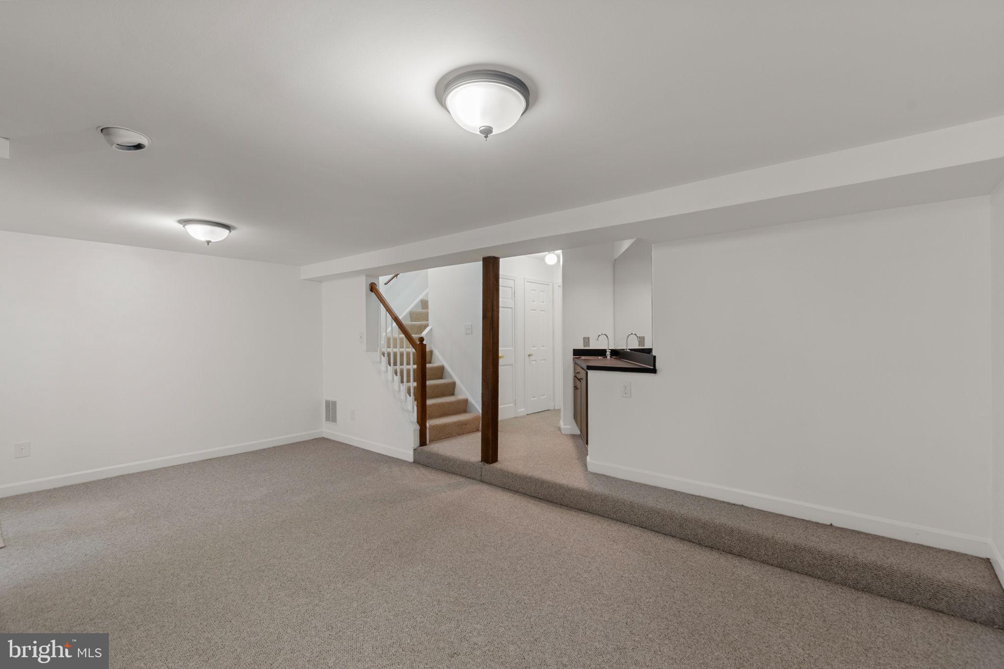 TOWNES OF WAKEFIELD - Residential