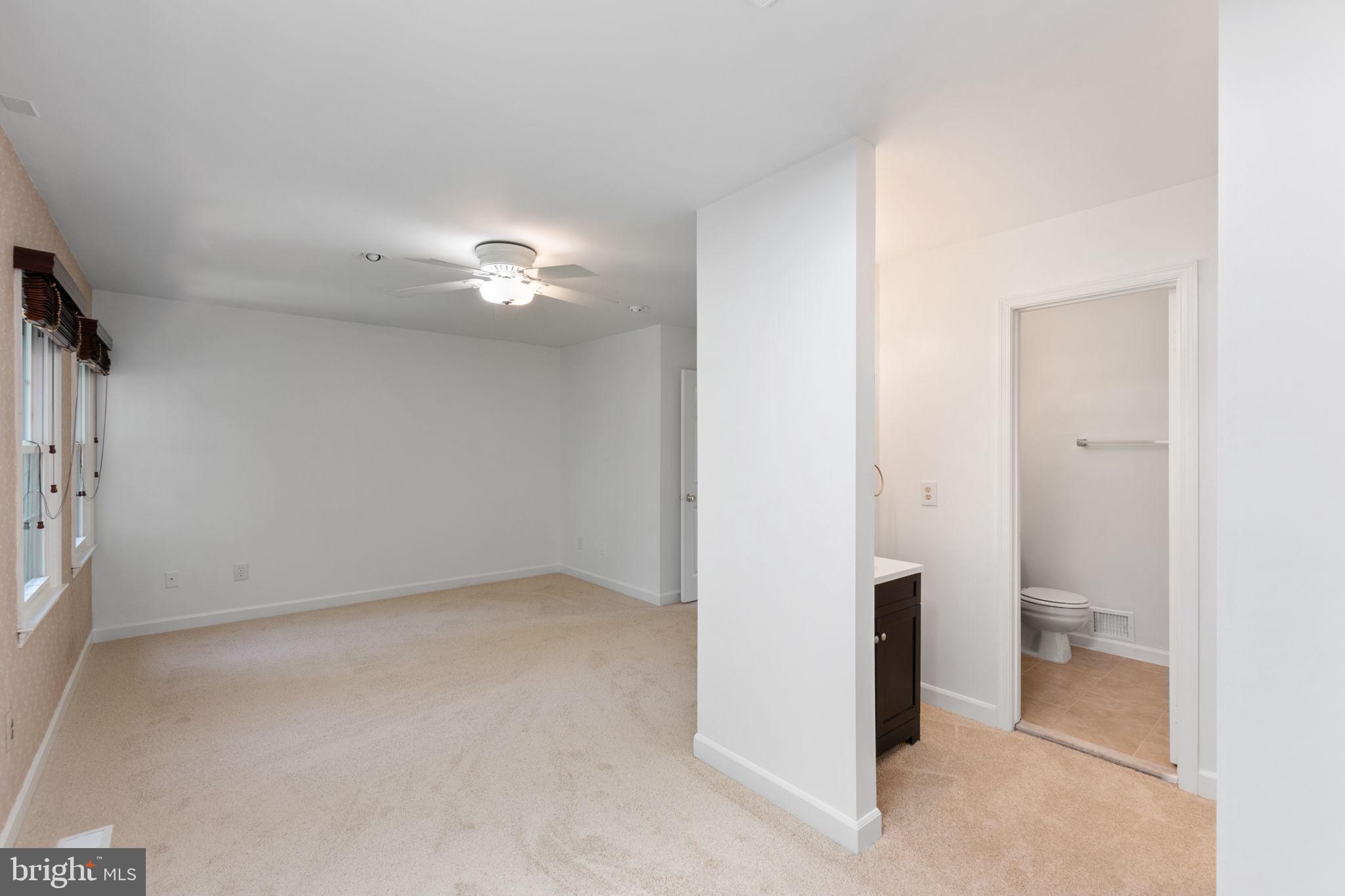 TOWNES OF WAKEFIELD - Residential