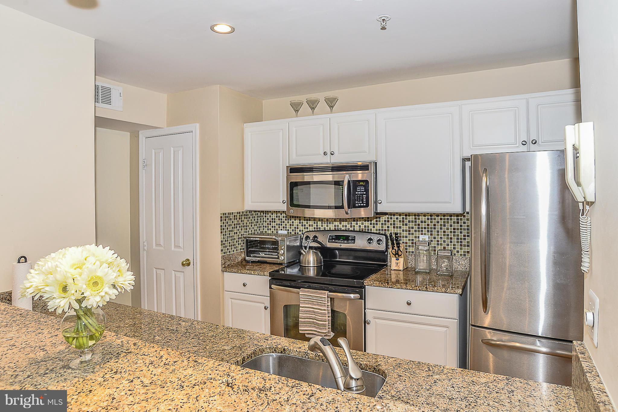 FAIRMONT - Residential