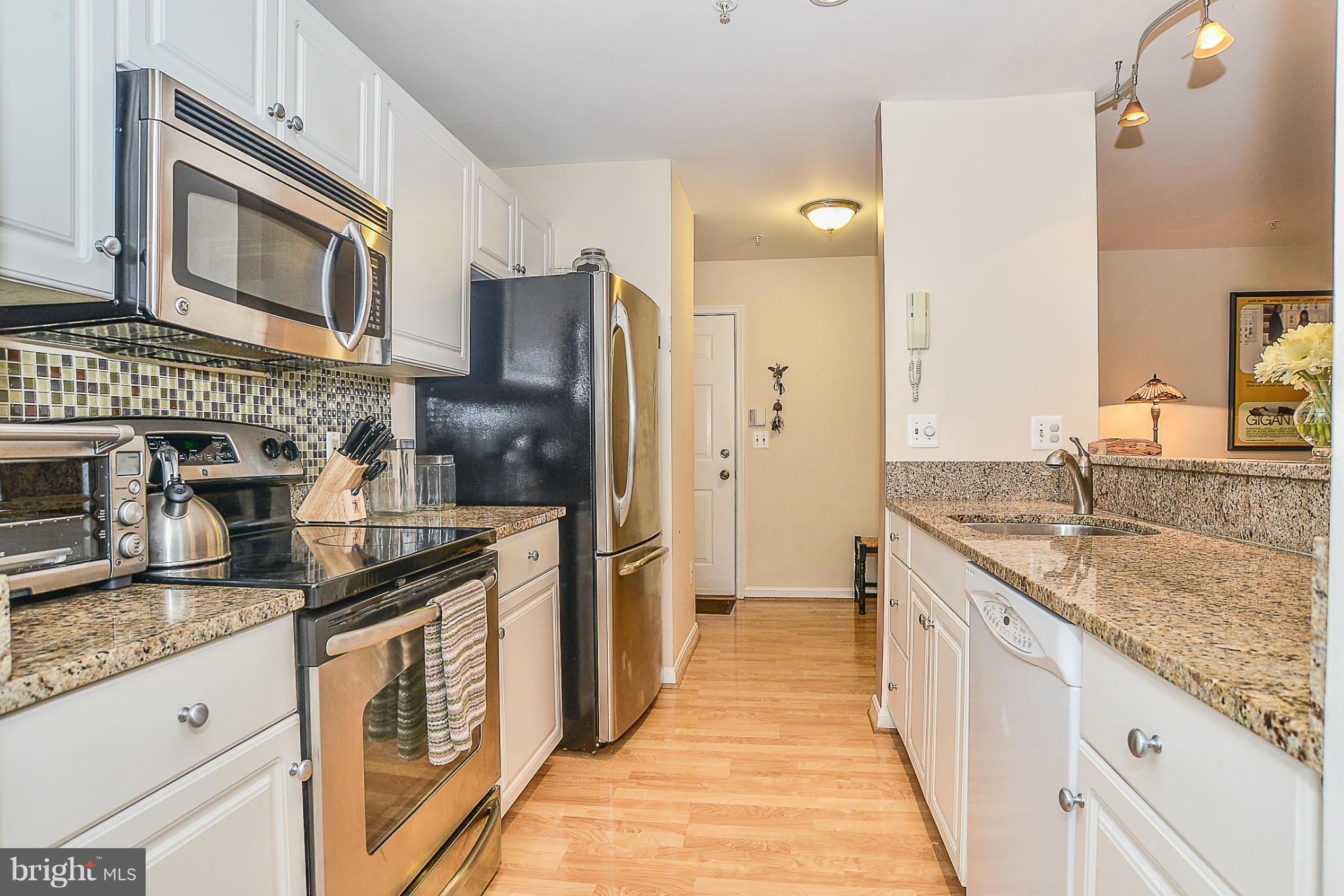 FAIRMONT - Residential