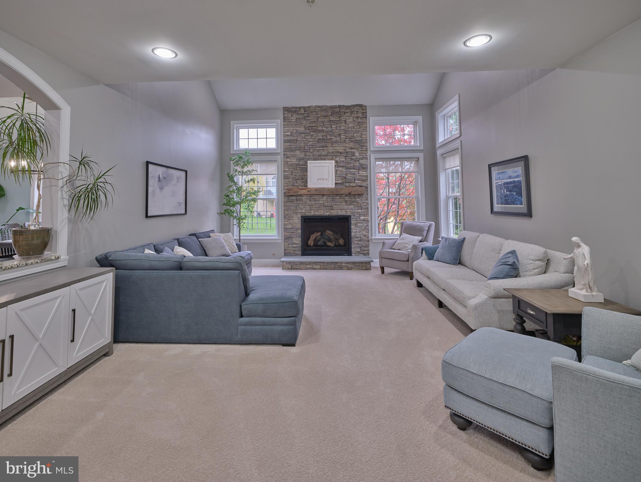 DEVONSHIRE ESTATES - Residential