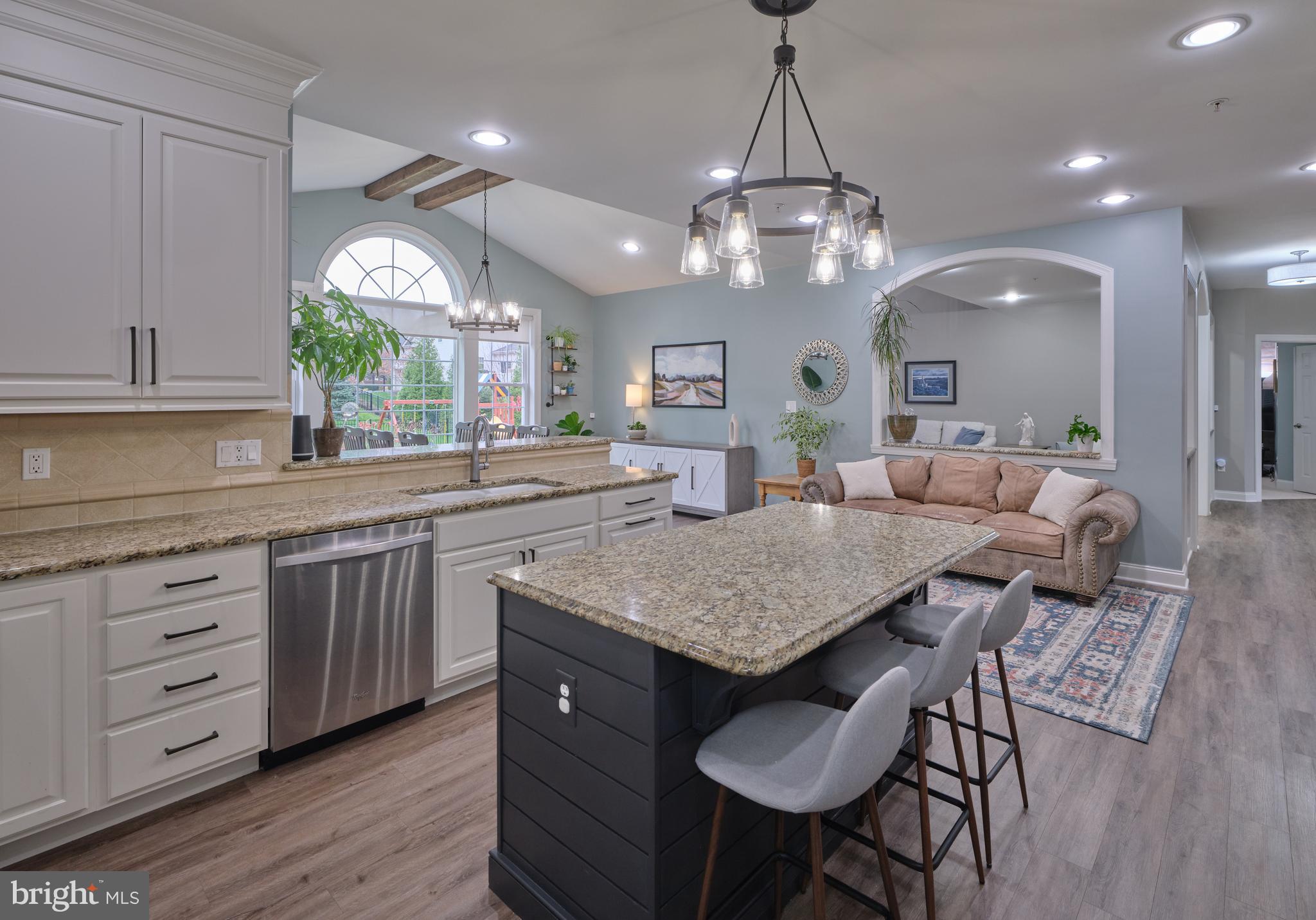 DEVONSHIRE ESTATES - Residential