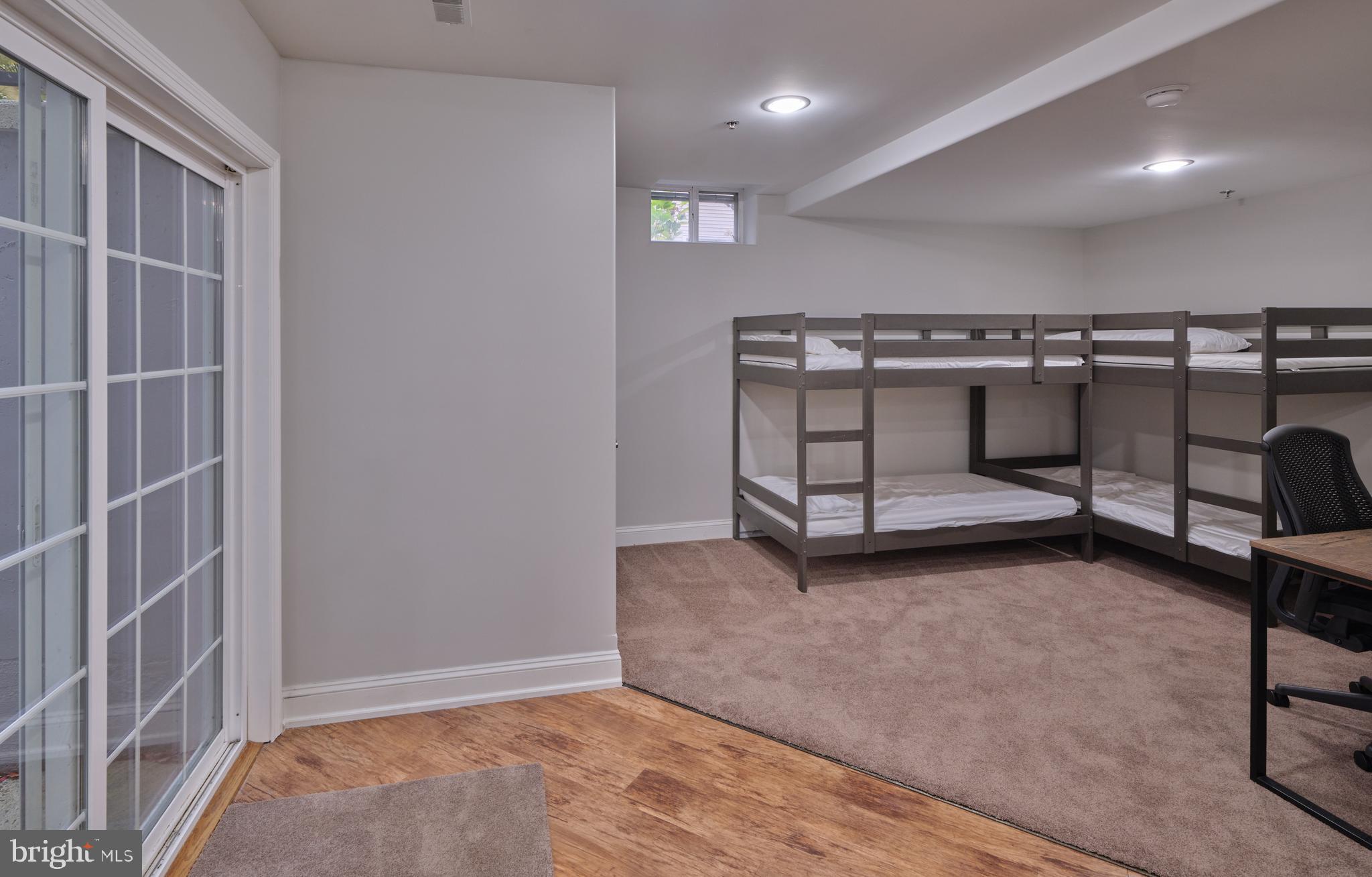 DEVONSHIRE ESTATES - Residential