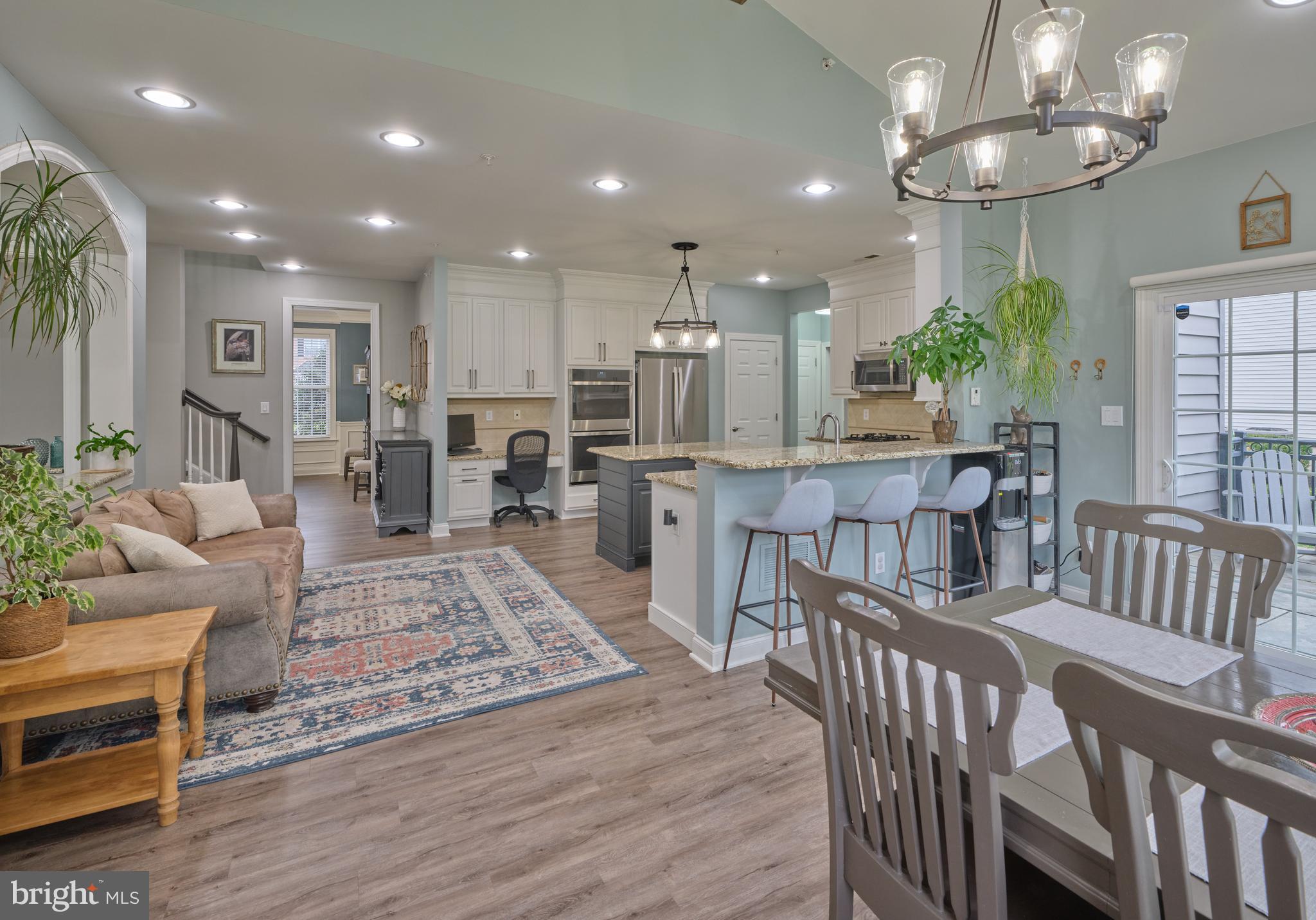 DEVONSHIRE ESTATES - Residential