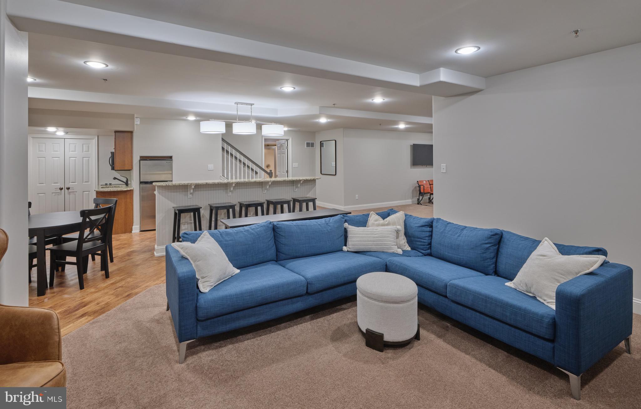 DEVONSHIRE ESTATES - Residential