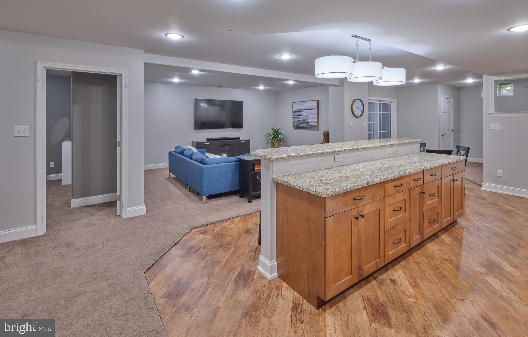 DEVONSHIRE ESTATES - Residential