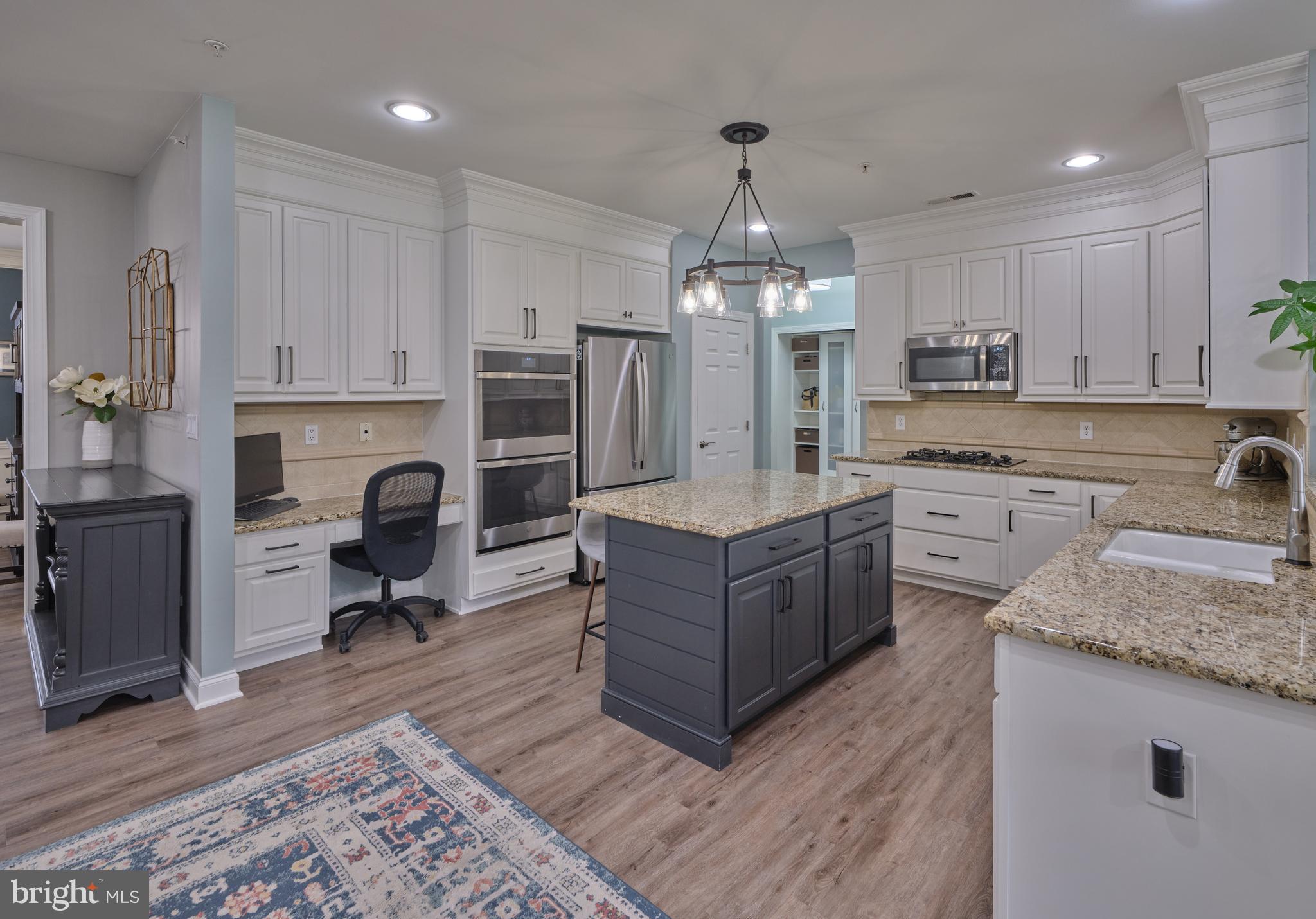 DEVONSHIRE ESTATES - Residential