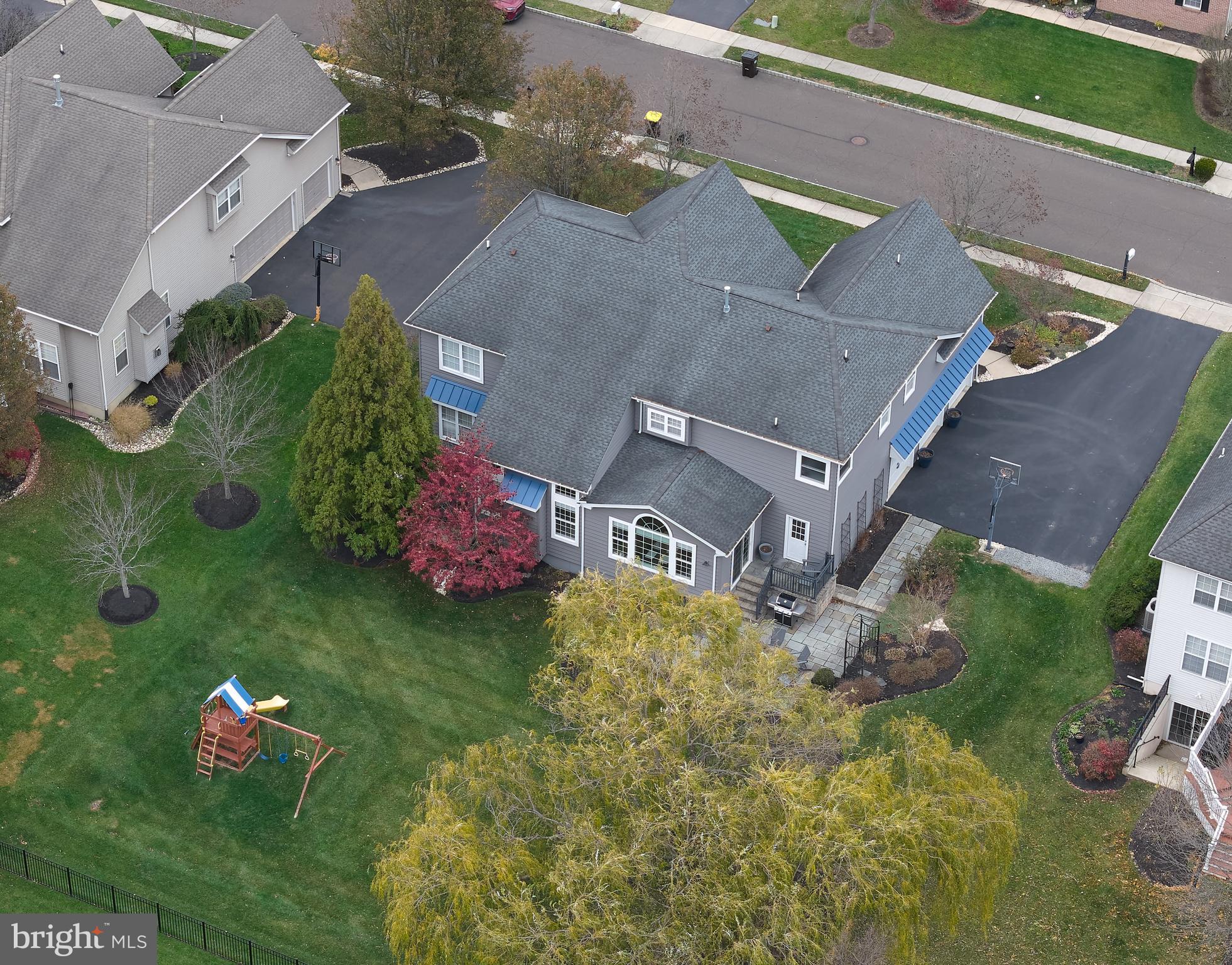 DEVONSHIRE ESTATES - Residential