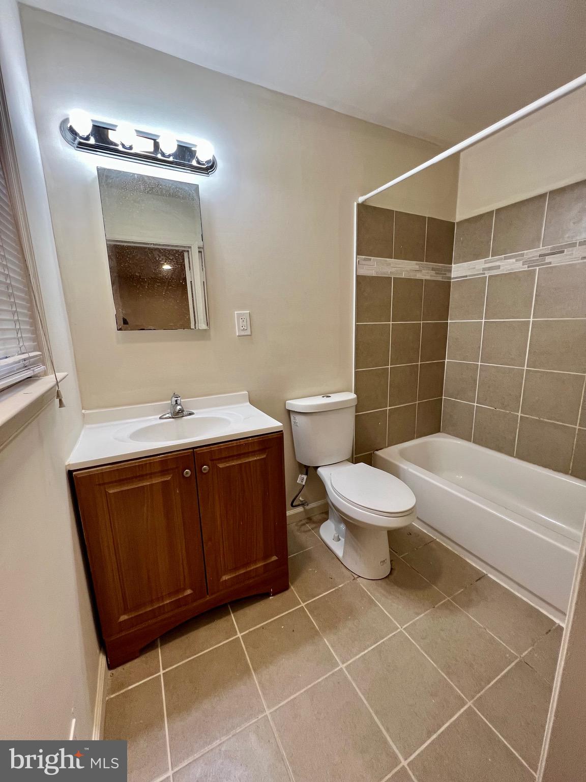 CLARKSVILLE HUNT - Residential Lease