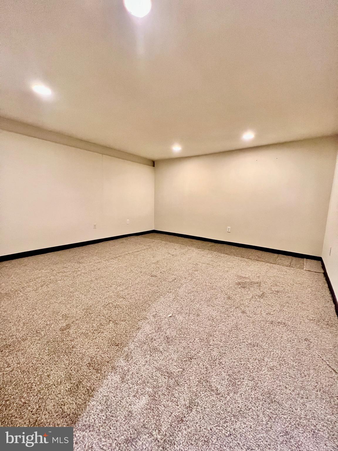 CLARKSVILLE HUNT - Residential Lease