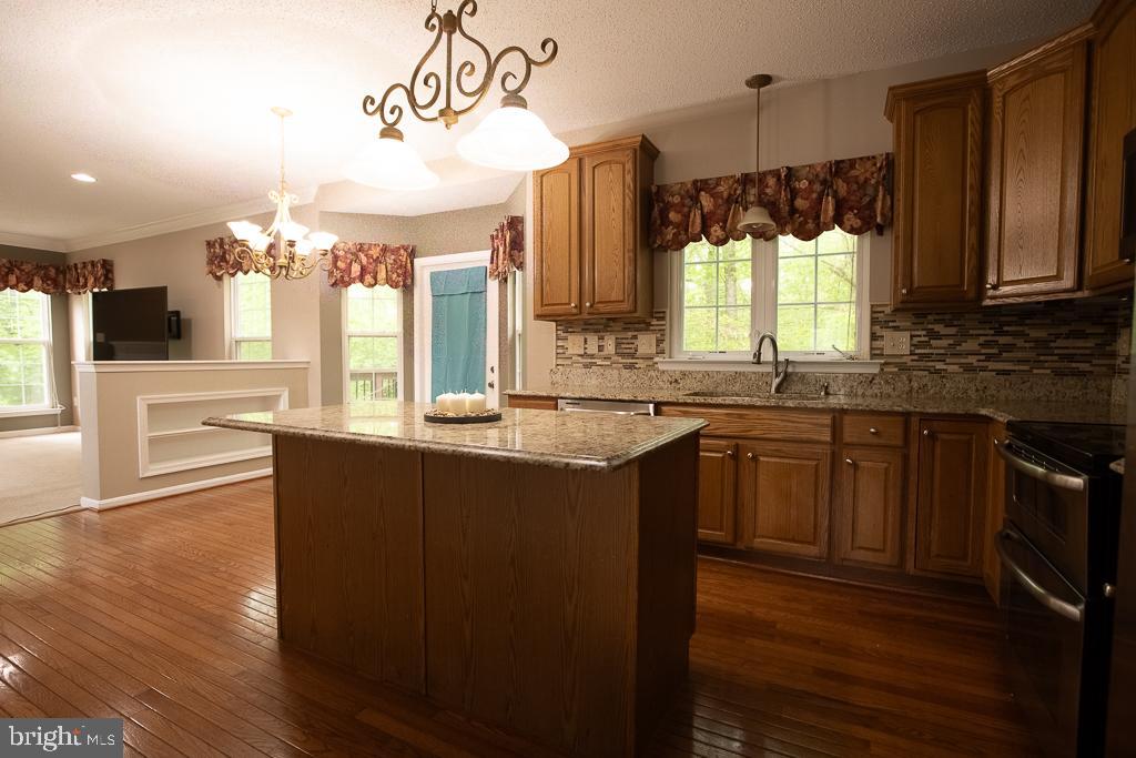 JAMESTOWNE - Residential