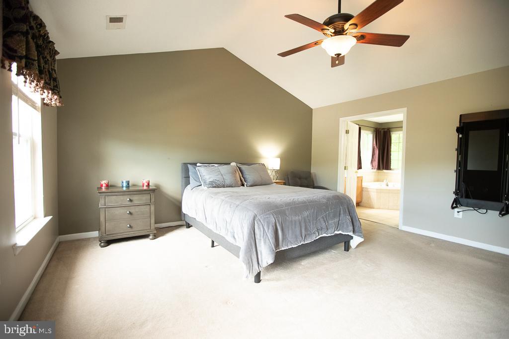 JAMESTOWNE - Residential