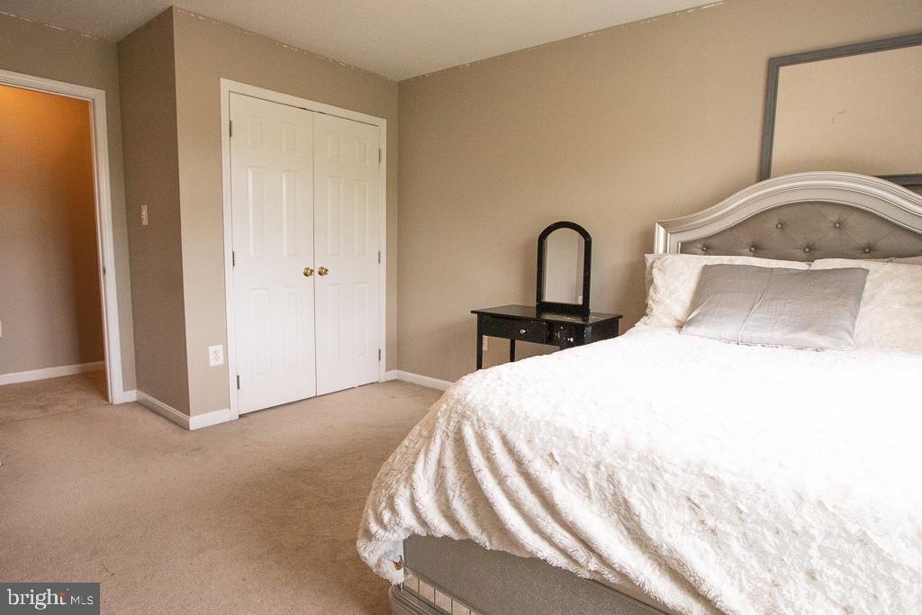 JAMESTOWNE - Residential