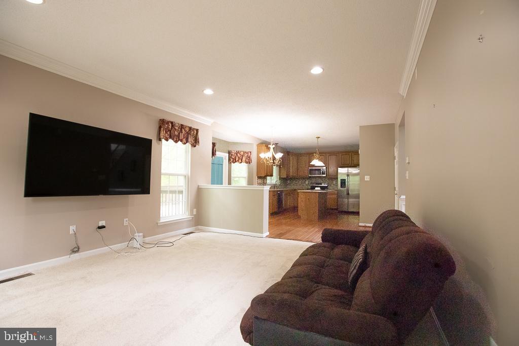 JAMESTOWNE - Residential