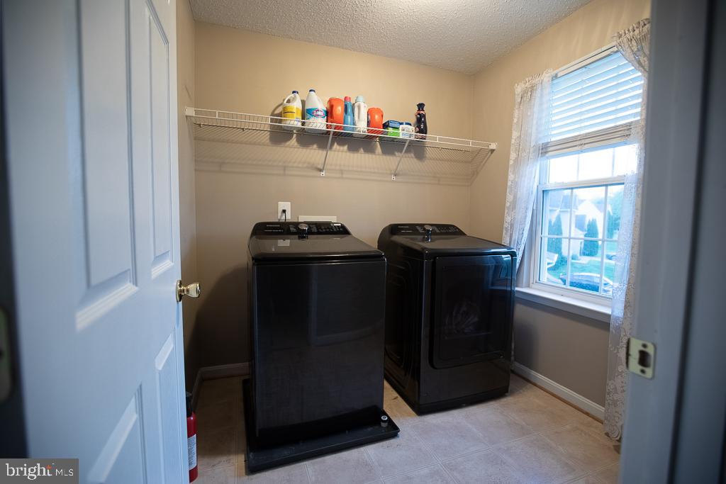 JAMESTOWNE - Residential