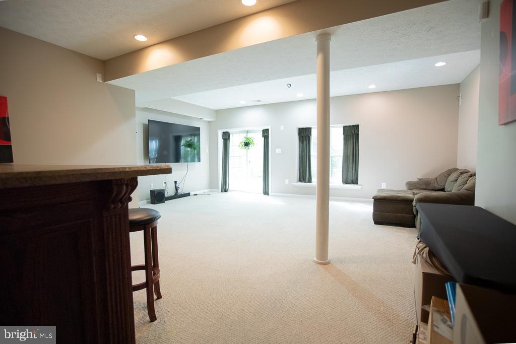 JAMESTOWNE - Residential