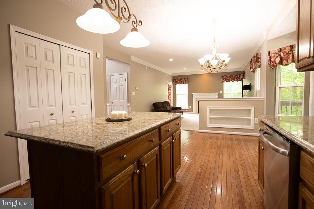 JAMESTOWNE - Residential