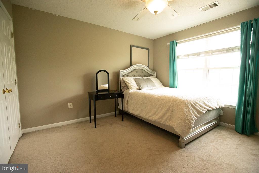 JAMESTOWNE - Residential