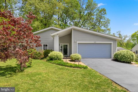 1412 SADLERS WELLS DRIVE HERNDON VA 20170