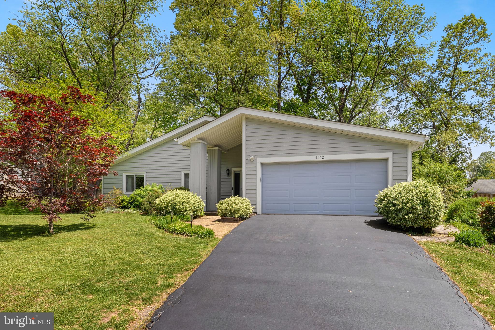 1412 SADLERS WELLS DRIVE
