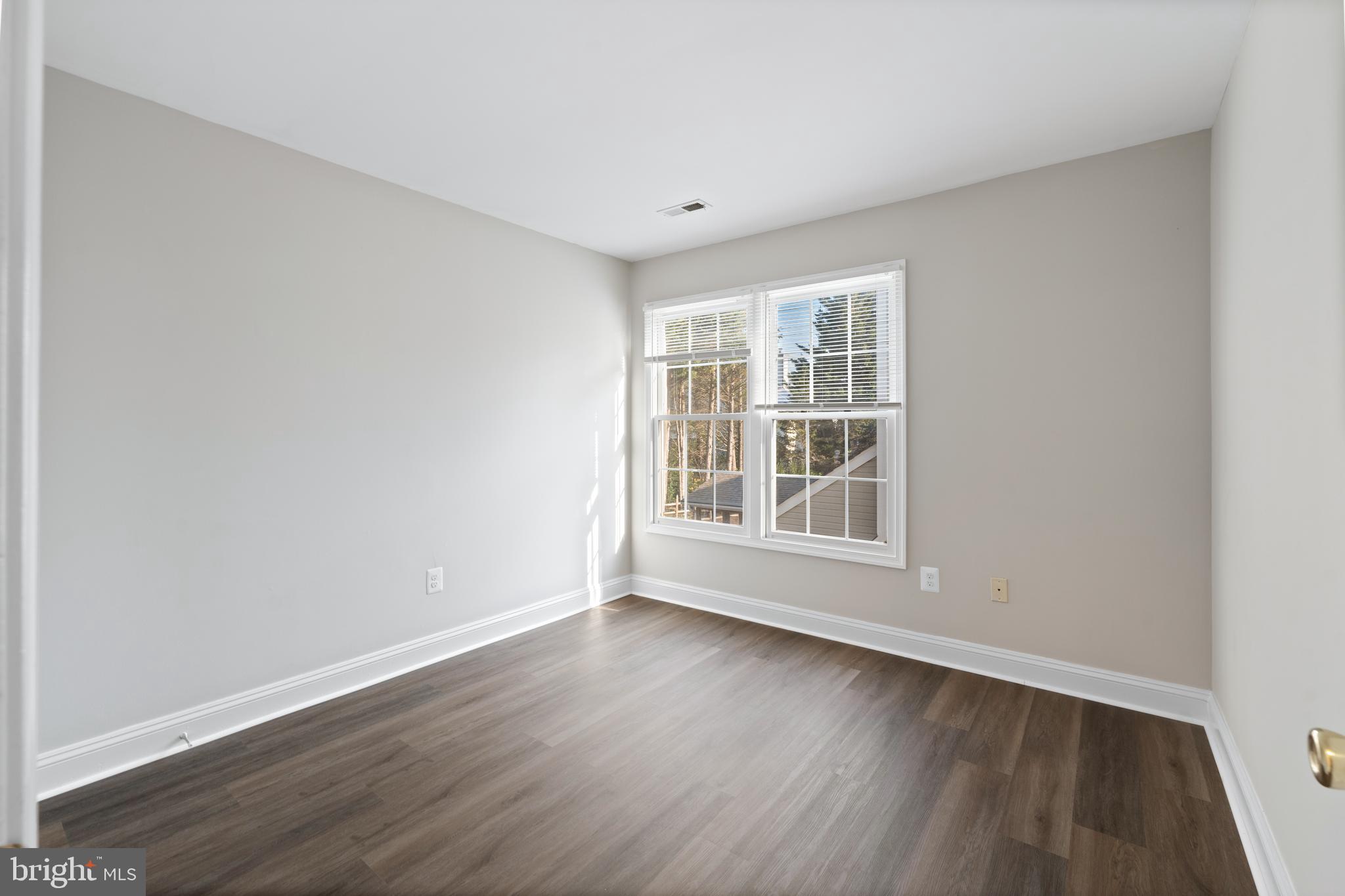 DEER PARK - Residential Lease