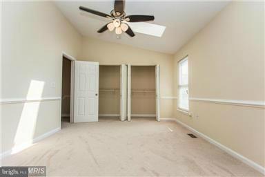 HAMPTON OAKS - Residential Lease