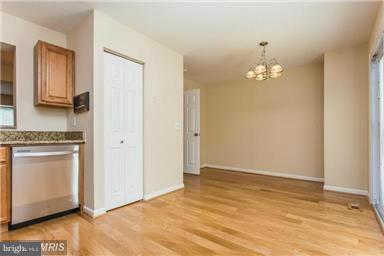 HAMPTON OAKS - Residential Lease