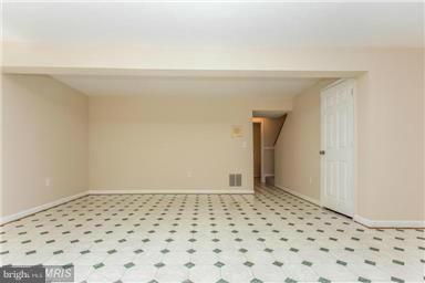 HAMPTON OAKS - Residential Lease