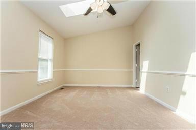 HAMPTON OAKS - Residential Lease