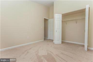 HAMPTON OAKS - Residential Lease