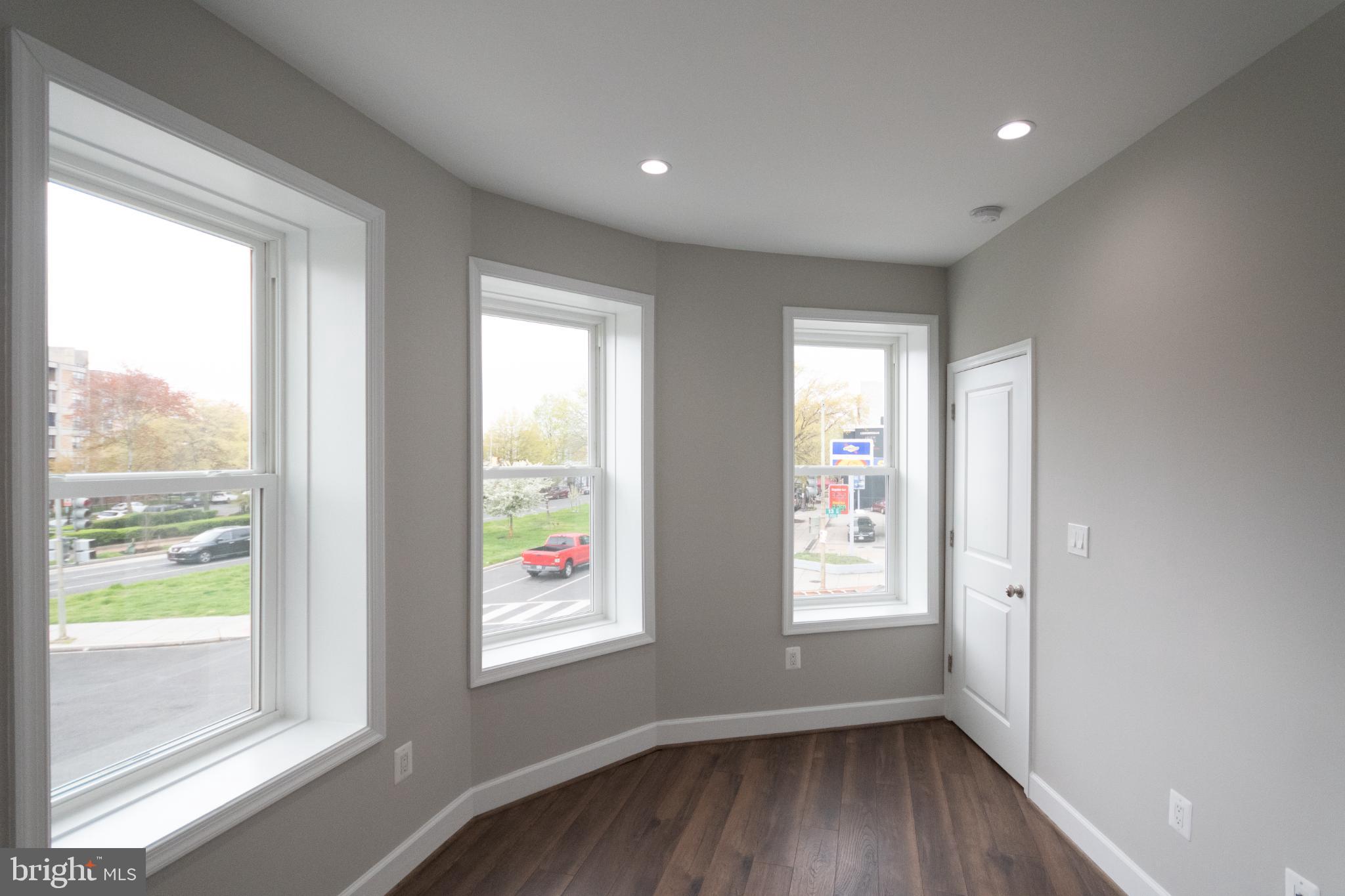 1302 PENNSYLVANIA AVENUE SE