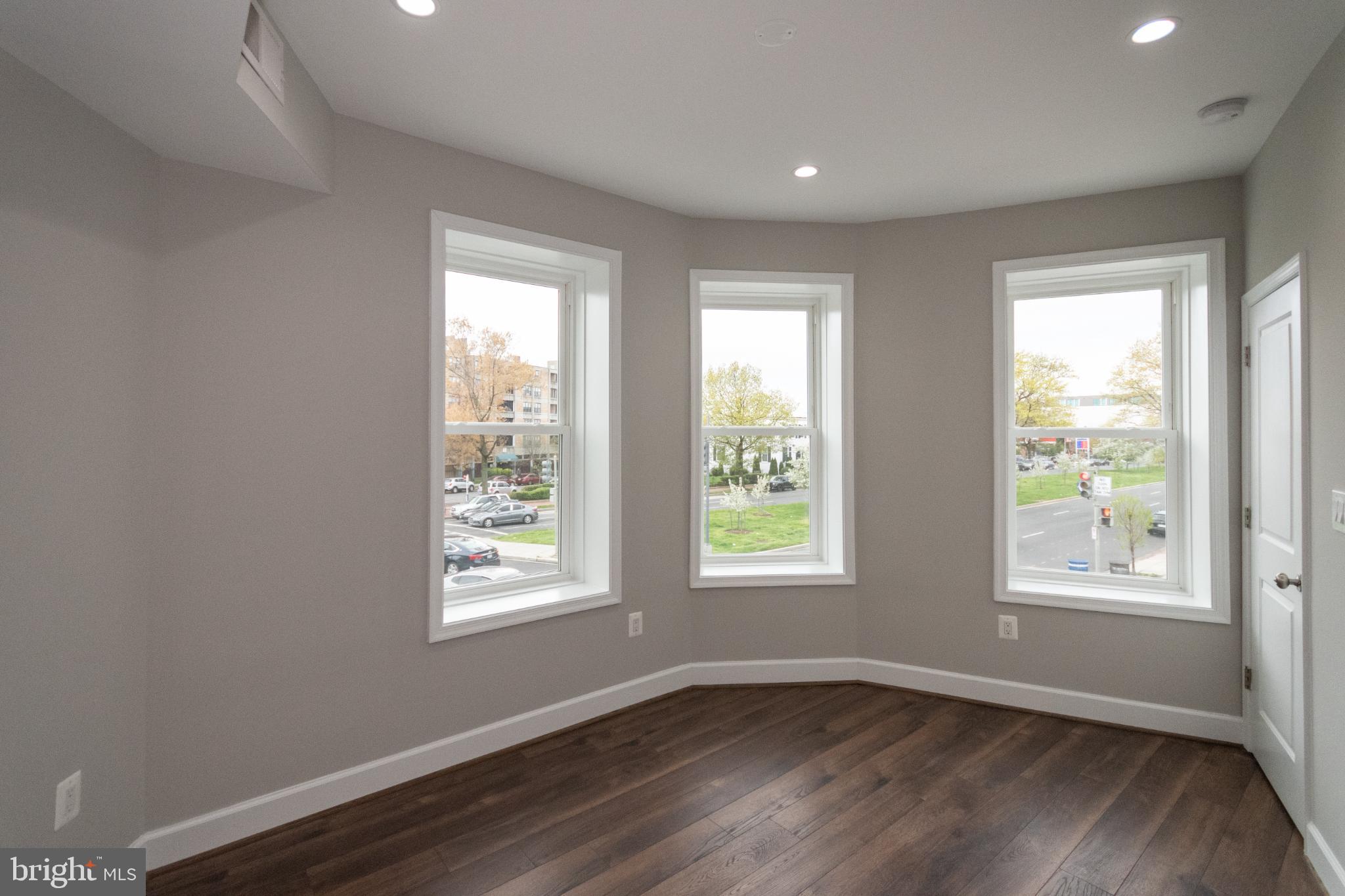 1302 PENNSYLVANIA AVENUE SE