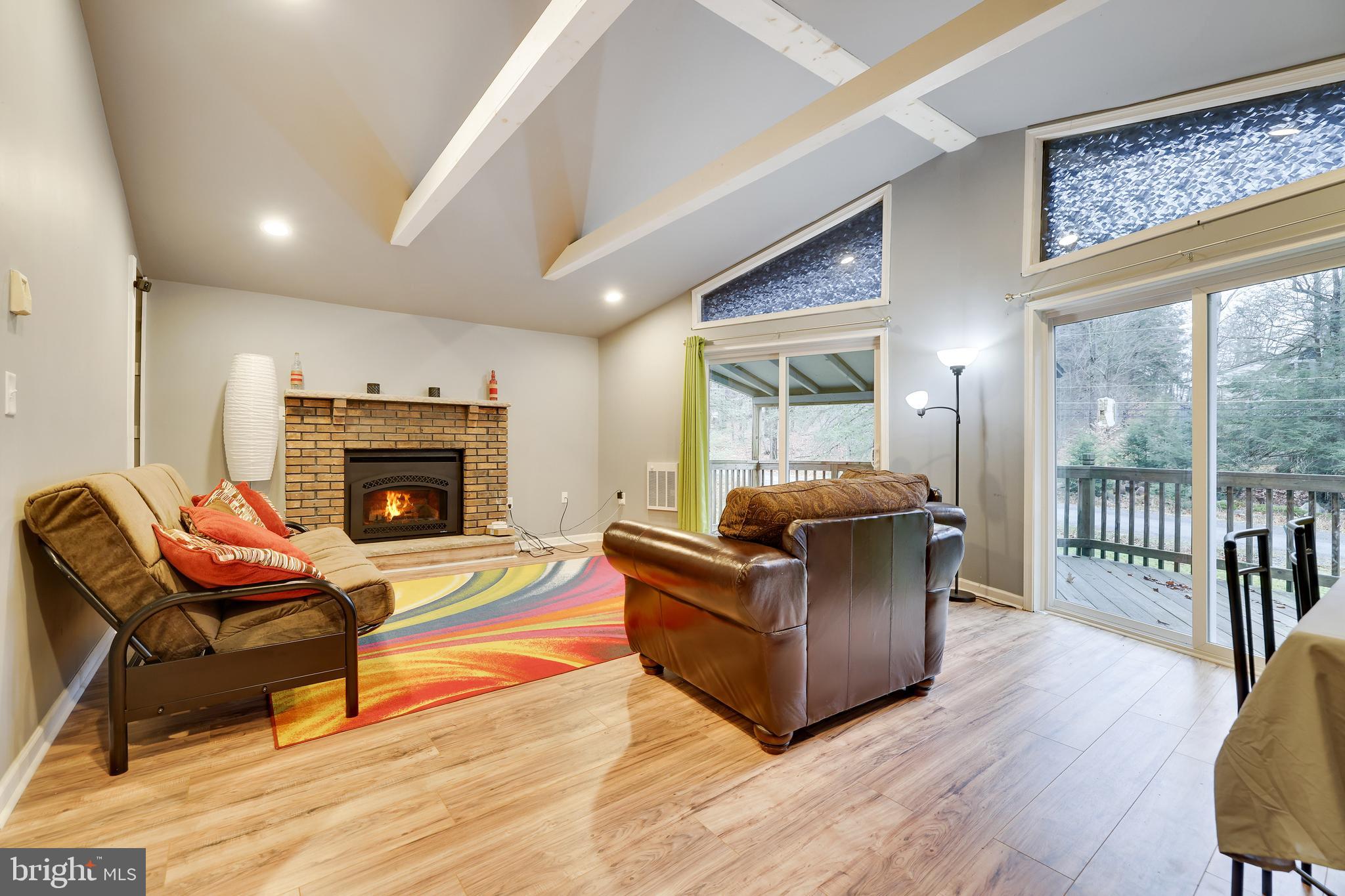 THORNHURST COUNTRY CLUB ES - Residential