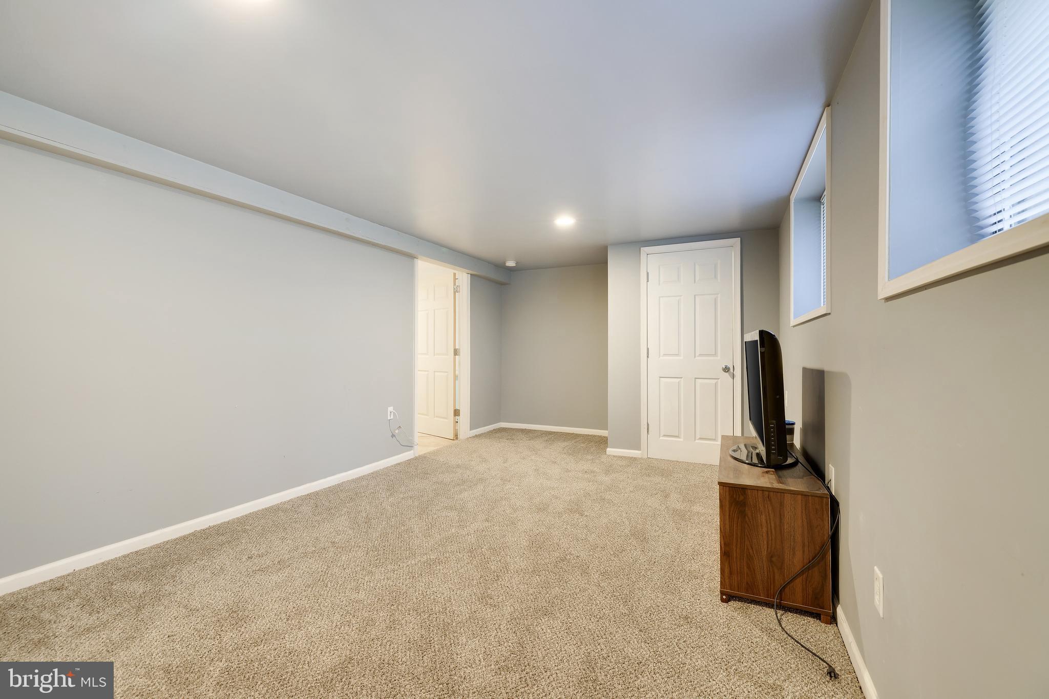 THORNHURST COUNTRY CLUB ES - Residential