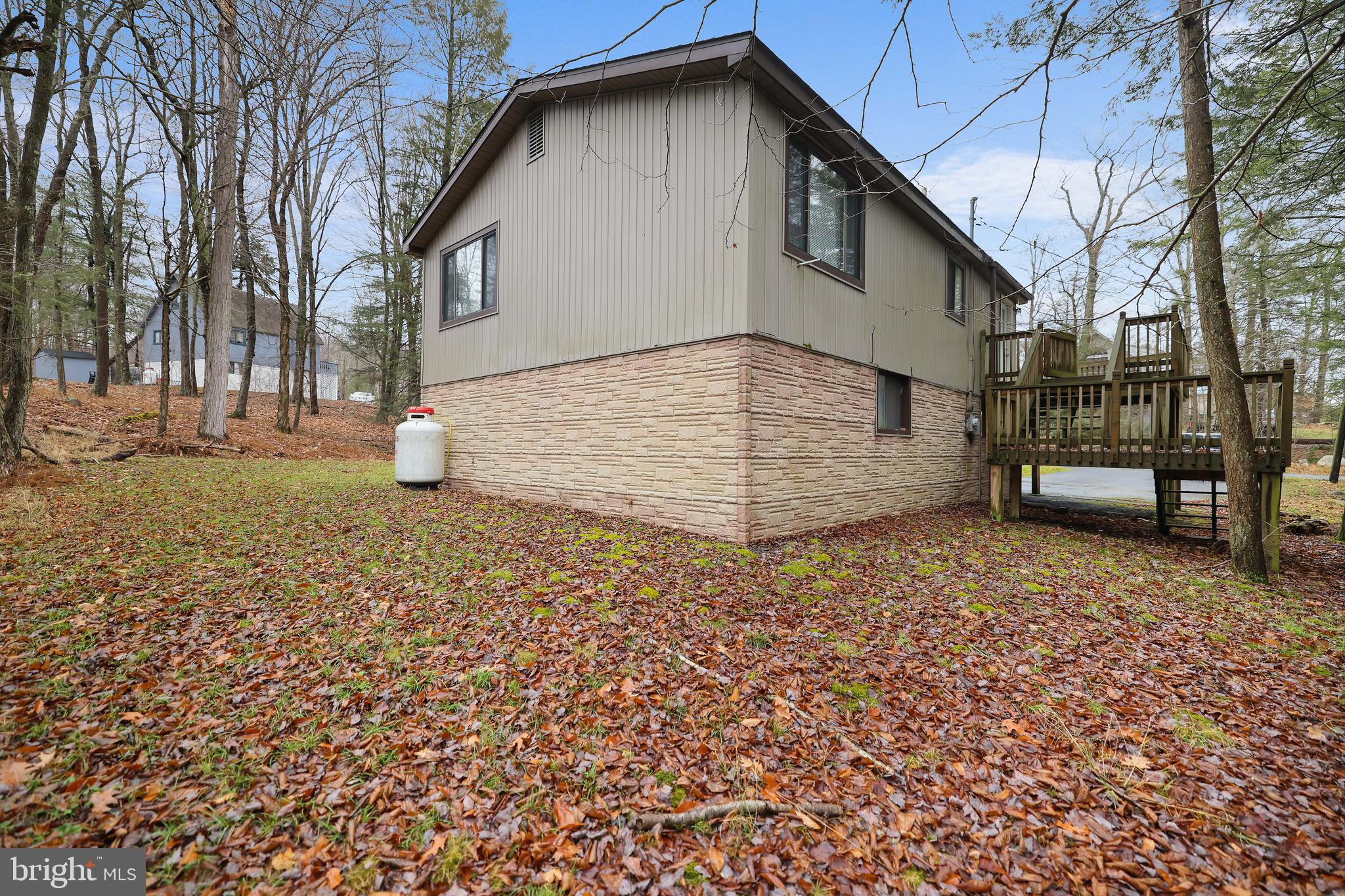 THORNHURST COUNTRY CLUB ES - Residential