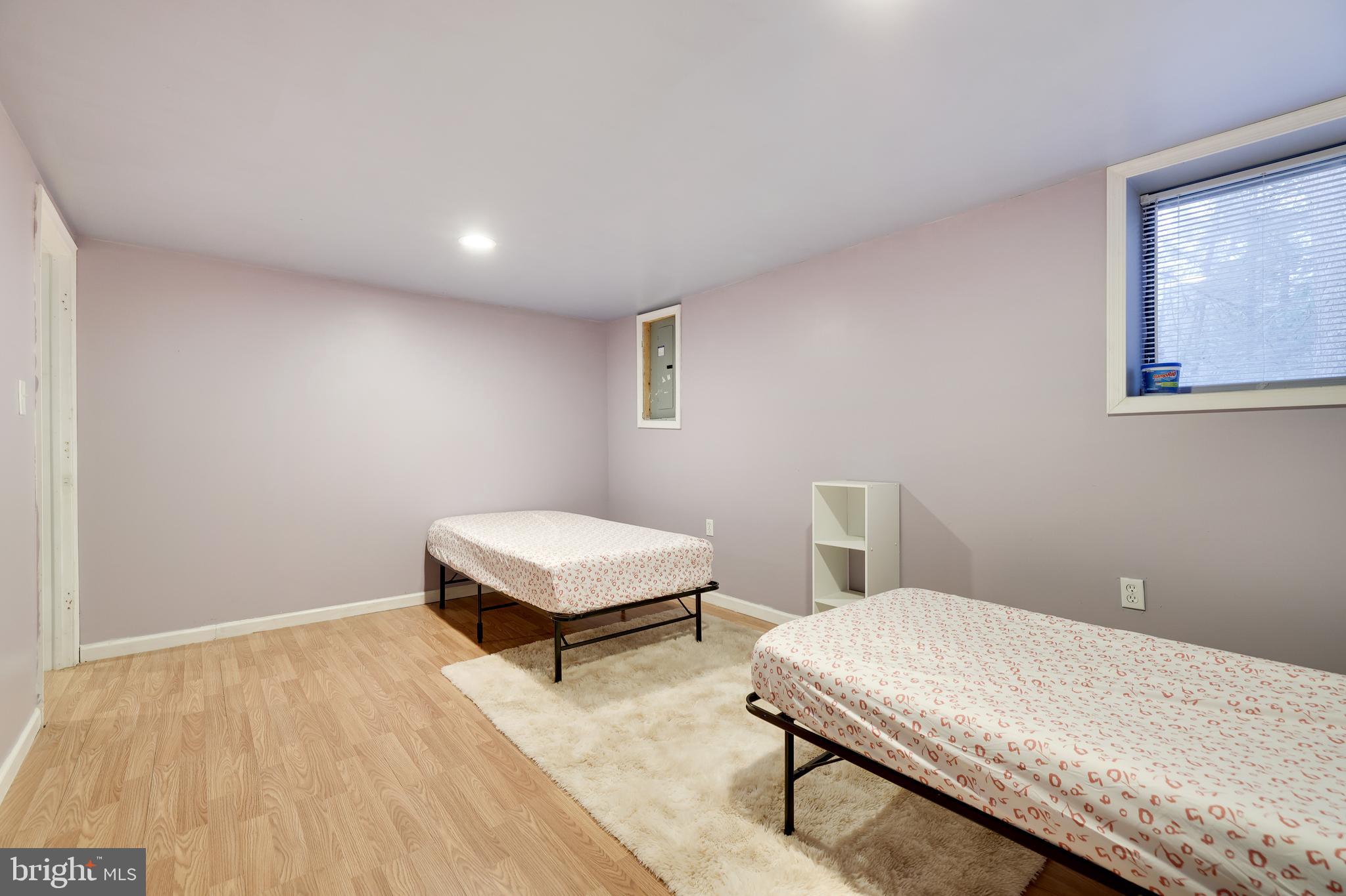 THORNHURST COUNTRY CLUB ES - Residential