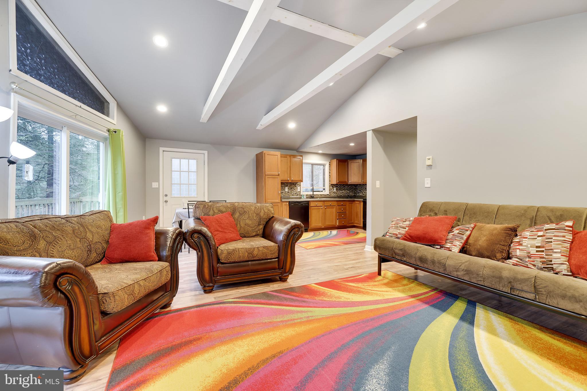 THORNHURST COUNTRY CLUB ES - Residential