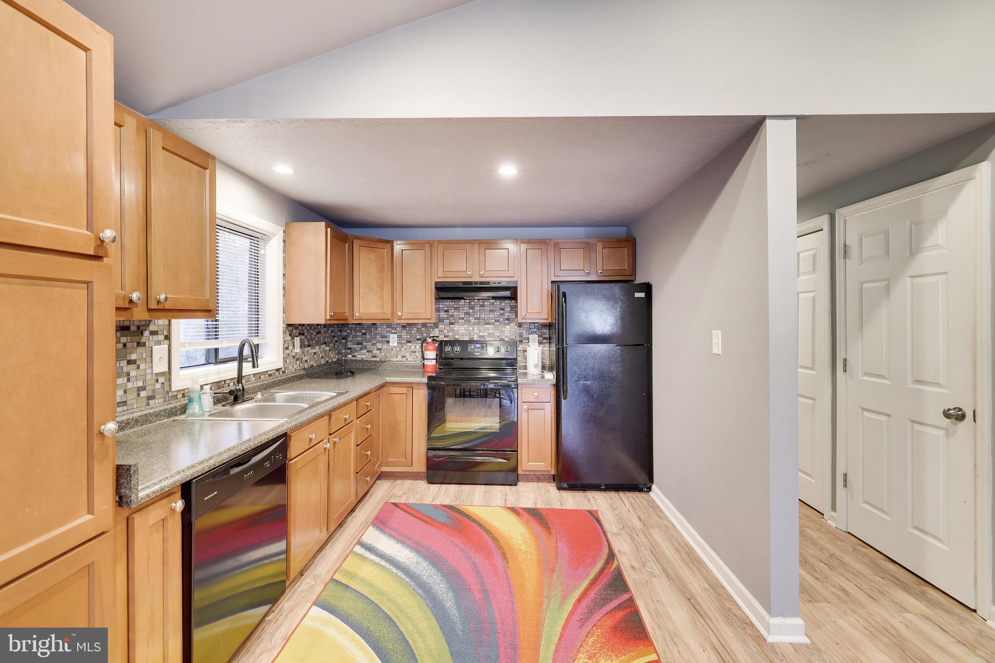 THORNHURST COUNTRY CLUB ES - Residential