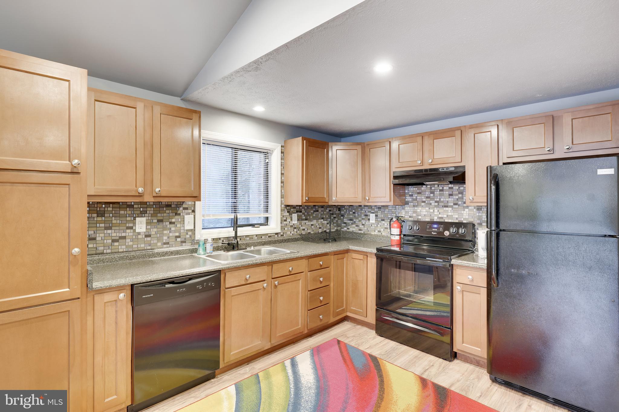 THORNHURST COUNTRY CLUB ES - Residential