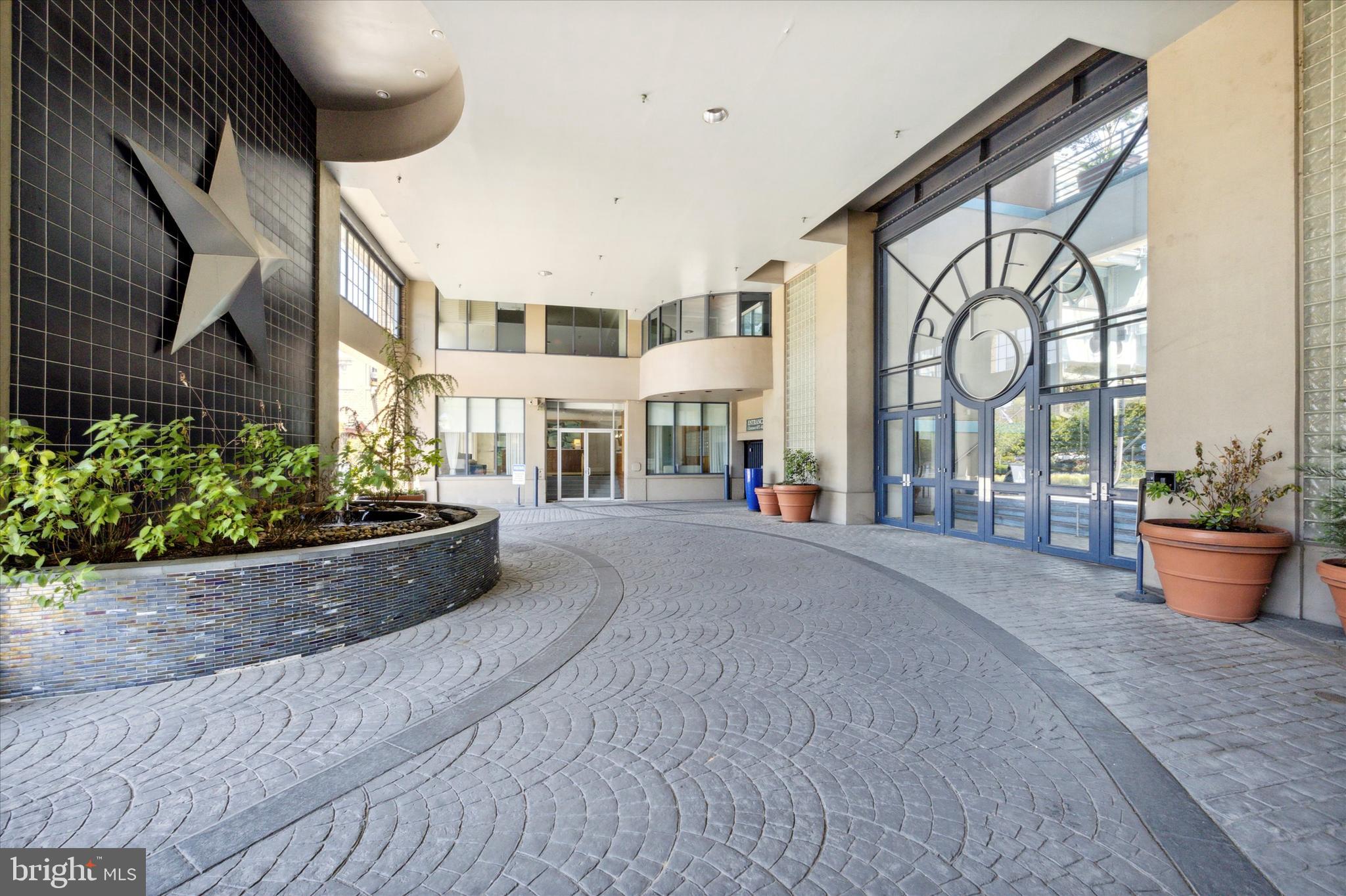 PENN'S LANDING - Residential