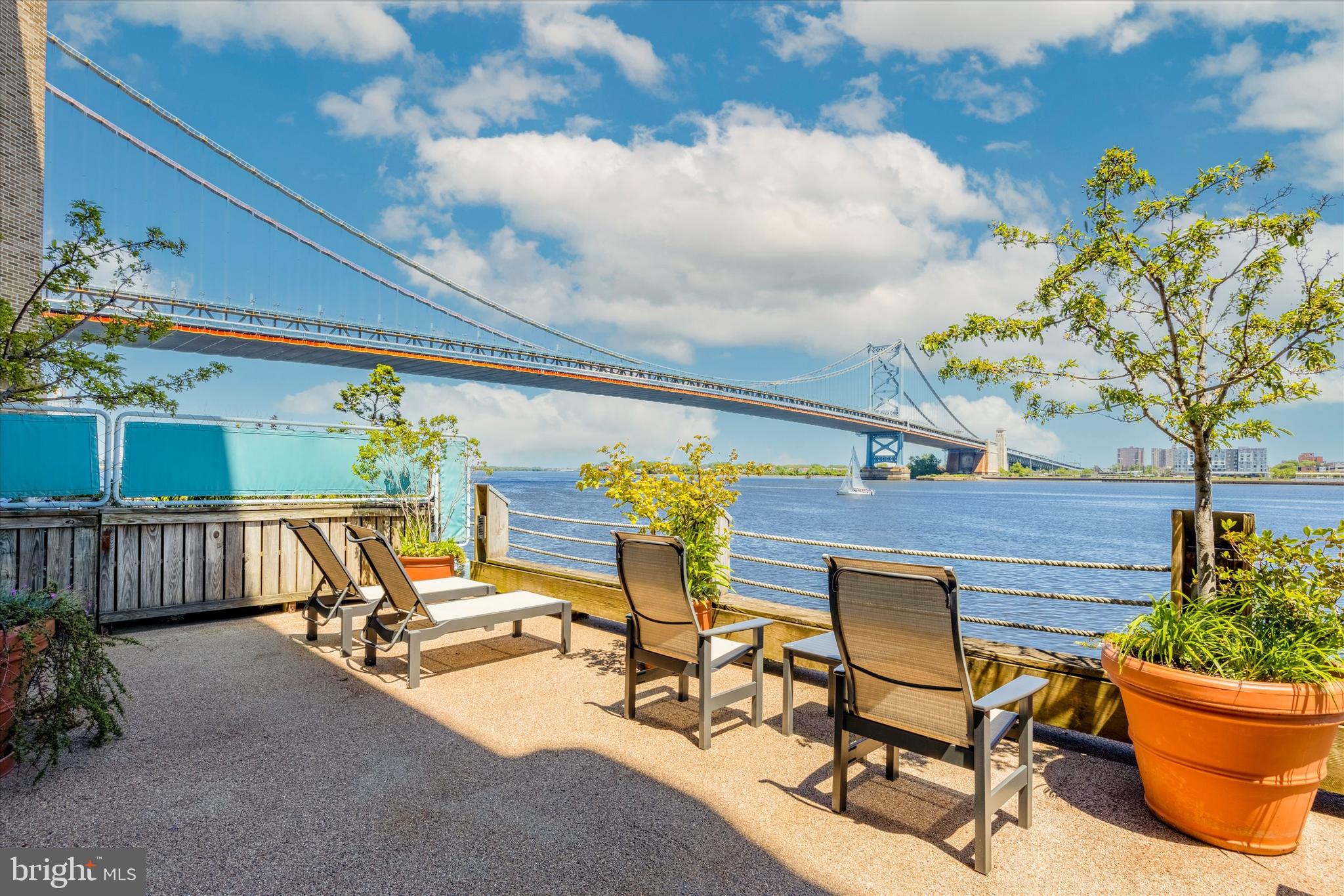 PENN'S LANDING - Residential