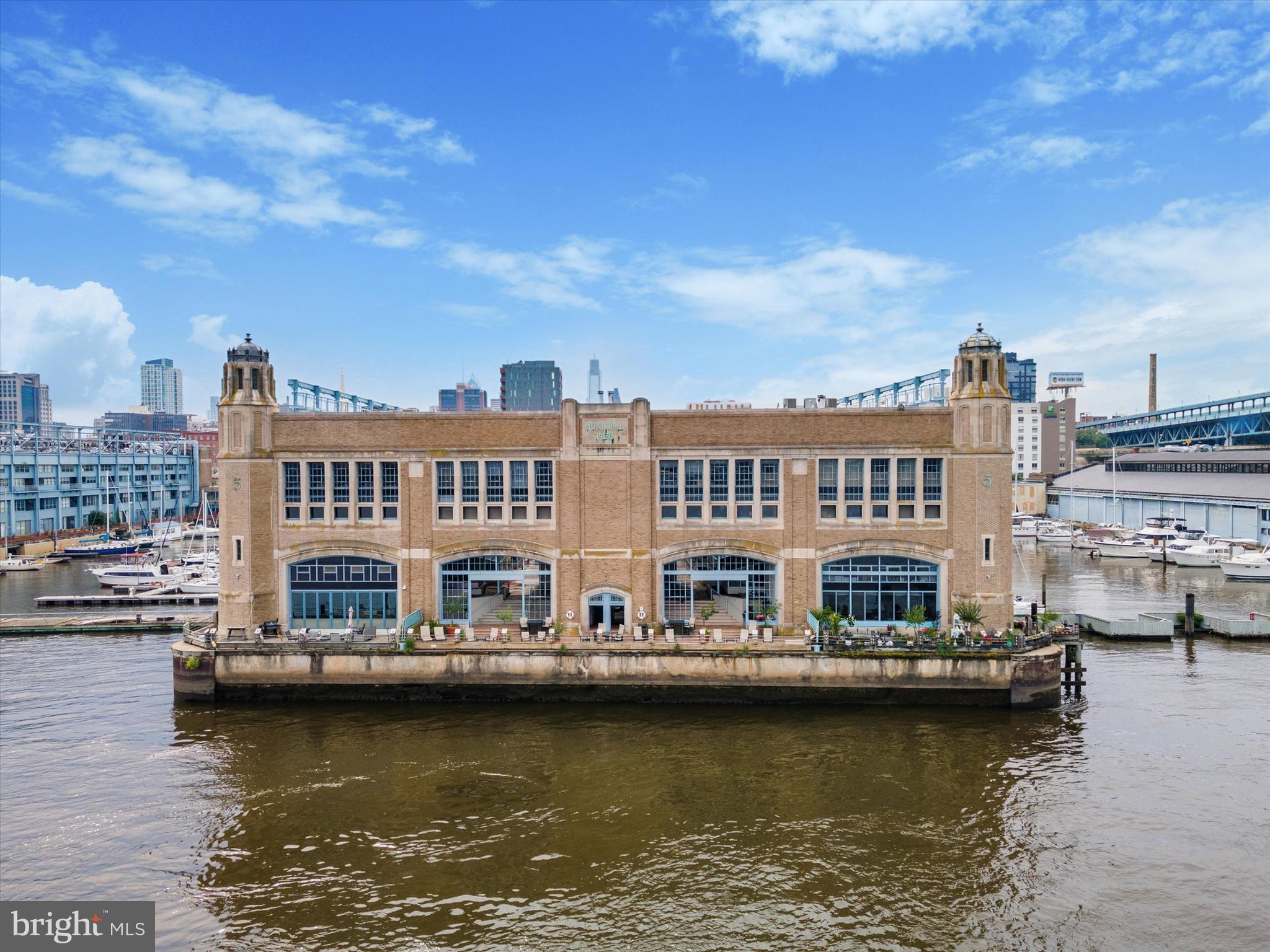 PENN'S LANDING - Residential