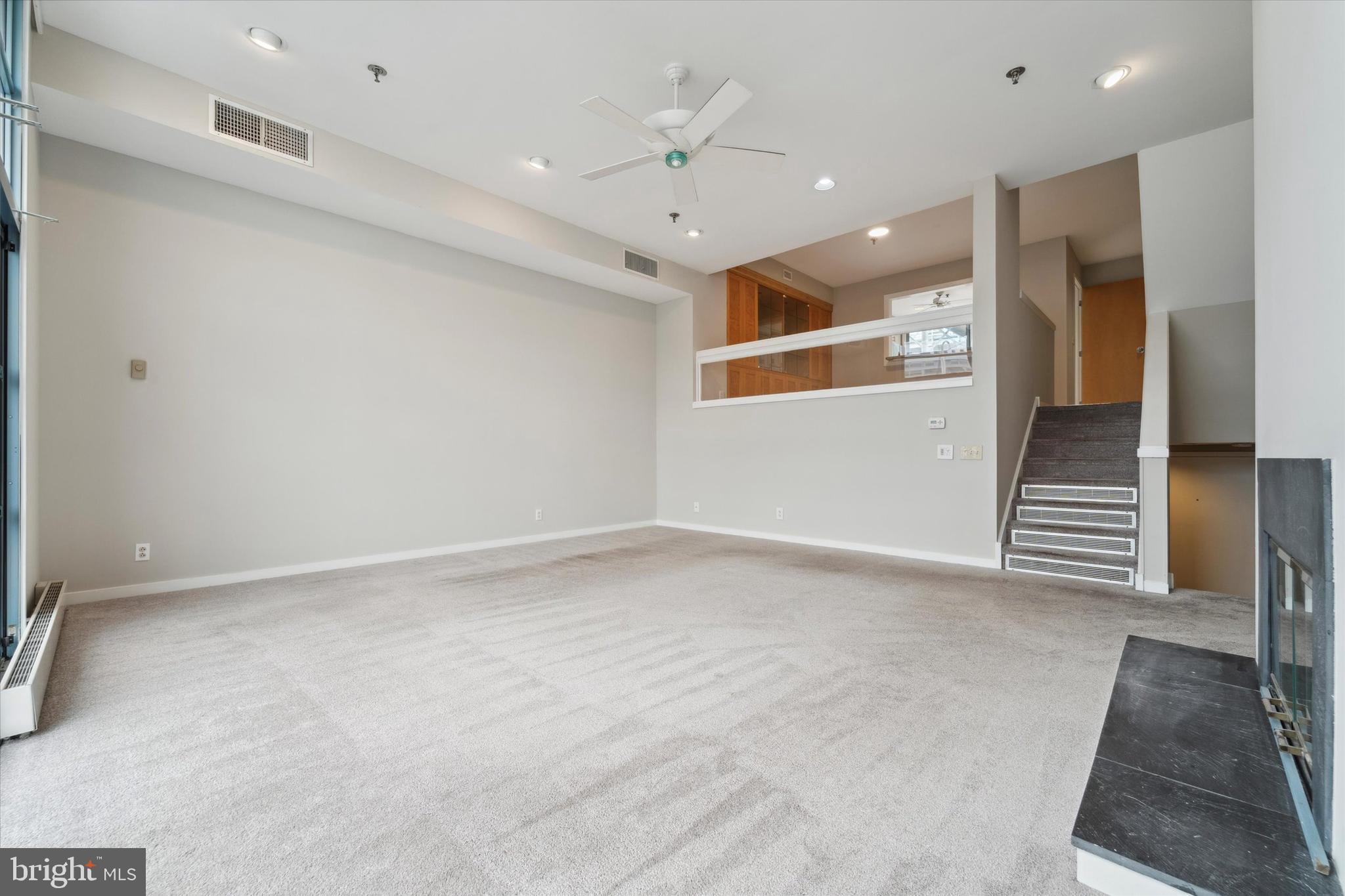 PENN'S LANDING - Residential