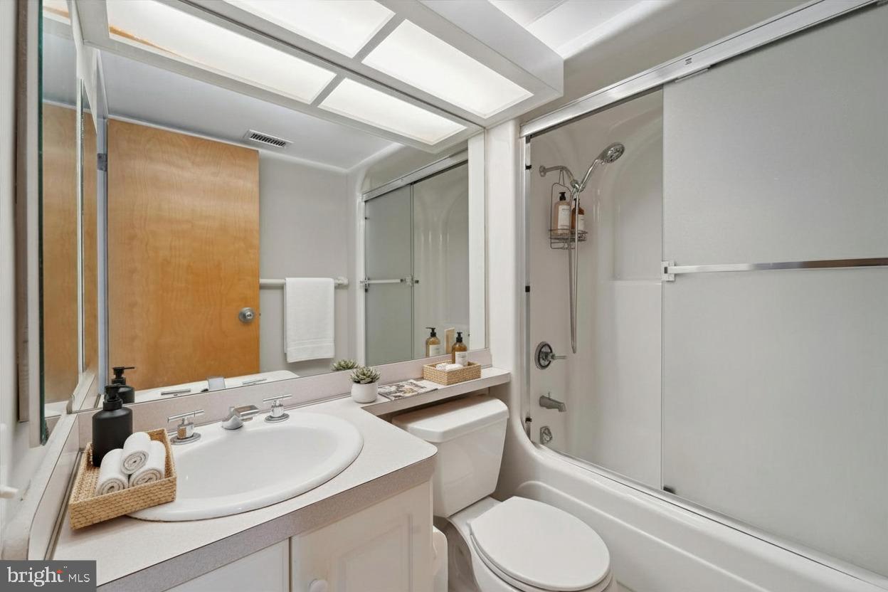 PENN'S LANDING - Residential