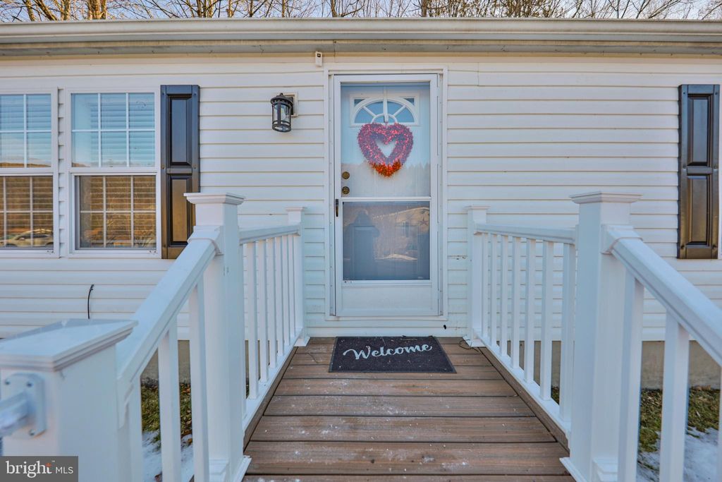 Photo of 1215 Blue Mountain Circle, SAYLORSBURG, PA 18353 (MLS # PAMR2005984)