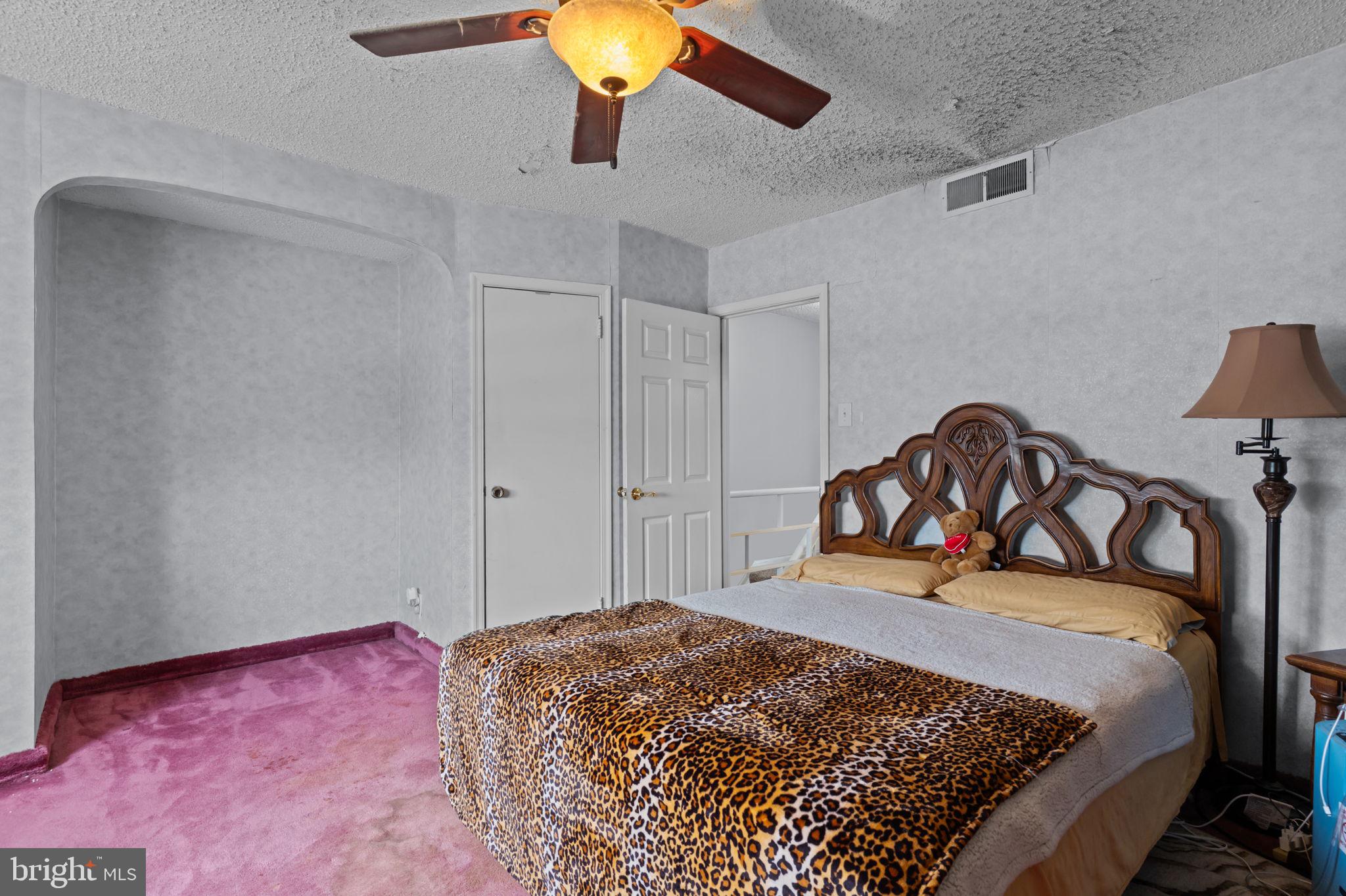 LEXINGTON PARK - Residential