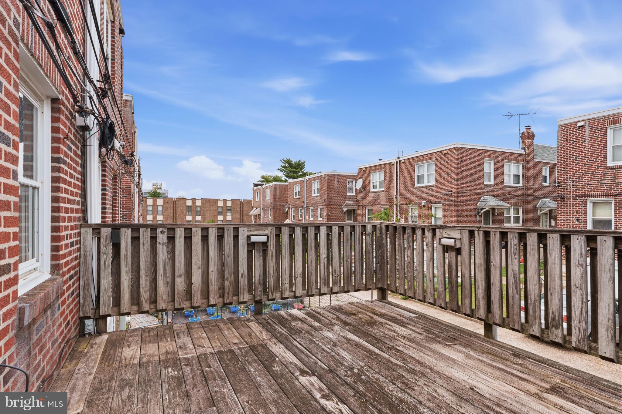 LEXINGTON PARK - Residential