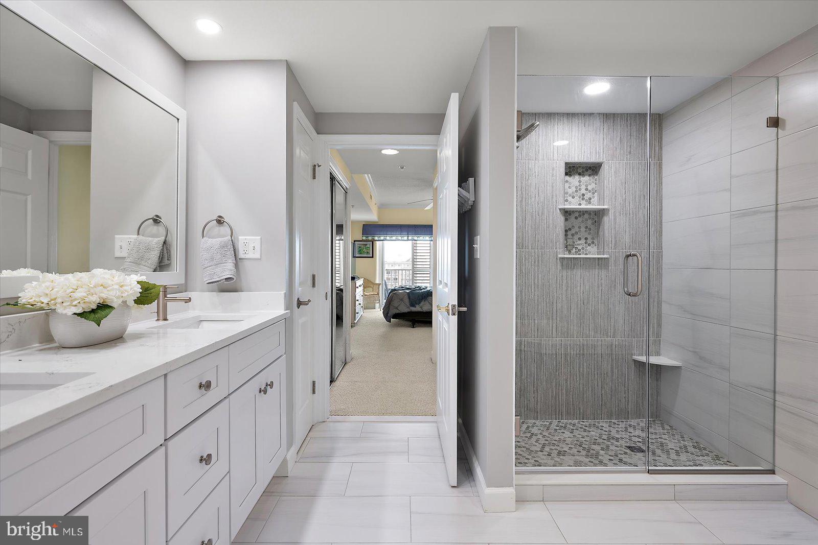 AVALON - Residential