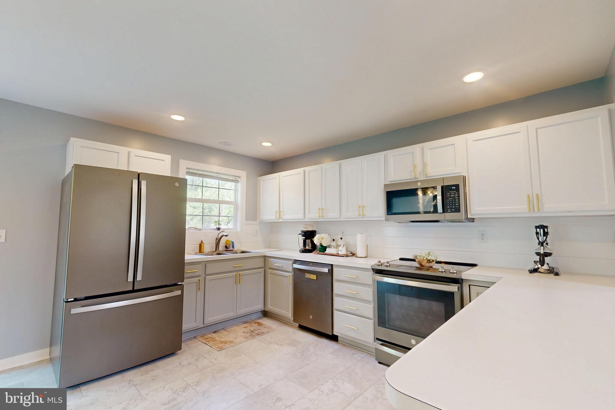 NORTH HILLCREST - Residential