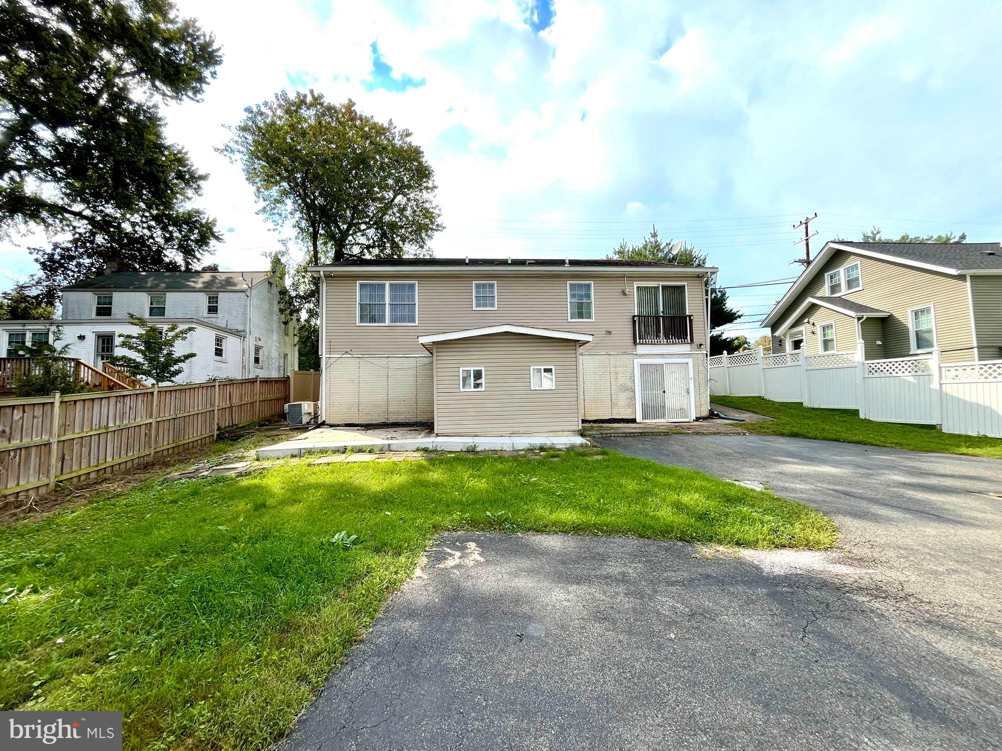 GLENVIEW - Residential